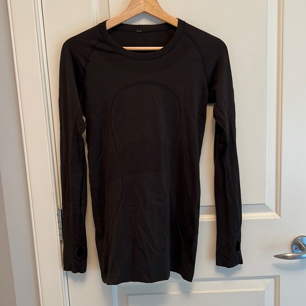 Lululemon Swiftly Tech long sleeve
